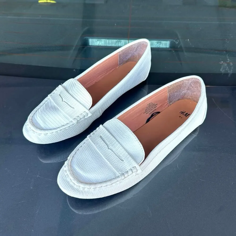H&M White Patent Leather Women’s Loafers Size‎ 9.5